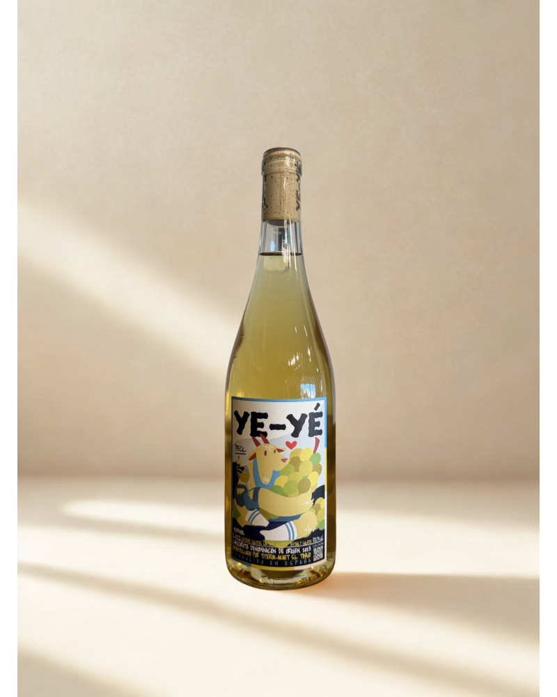 Botella de Ye-Yé Blanco Barrica elaborada con Malvasía Volcánica en Lanzarote.